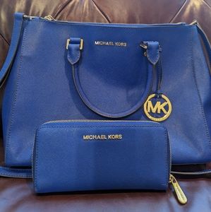Michael Kors Blue Purse w/ Matching Wallet